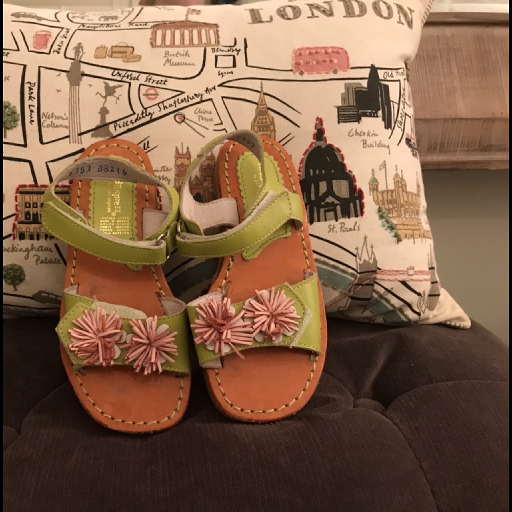 Kid Express Sandals / Size 10